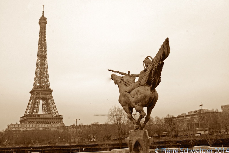 Eiffel Tower2 - Version 2.jpg
